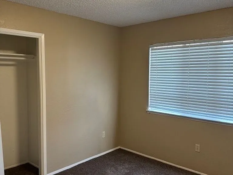 2601 Ashe Rd #26 — Photo 10