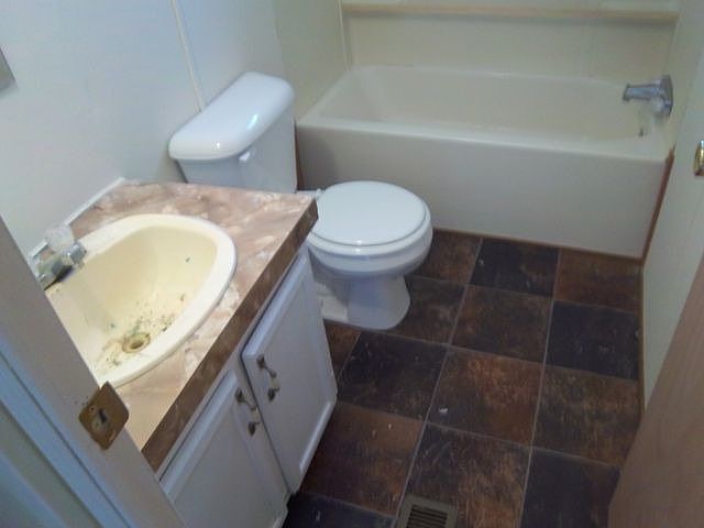 2nd image of 1203 Lilac Cir