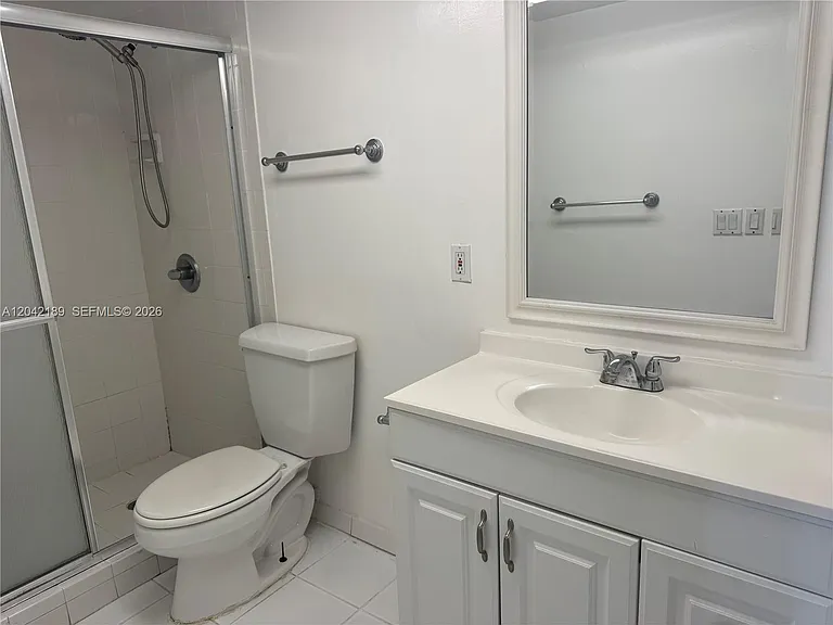 2795 NE 164th St #6 — Photo 15