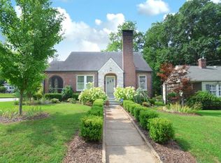 1292 Winburn Dr, East Pt, GA