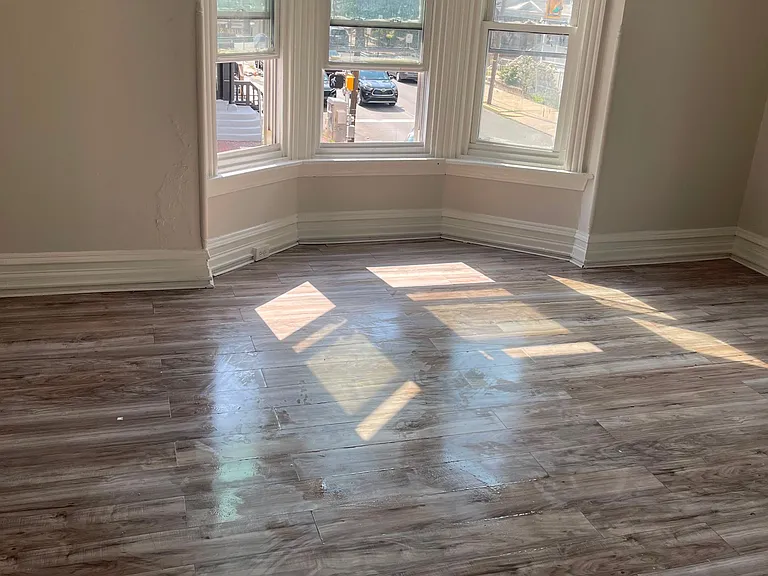 569 N Front St #2 — Photo 7