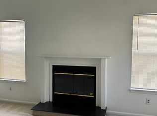 5093 Heathglen Cir, Virginia Beach, VA 23456