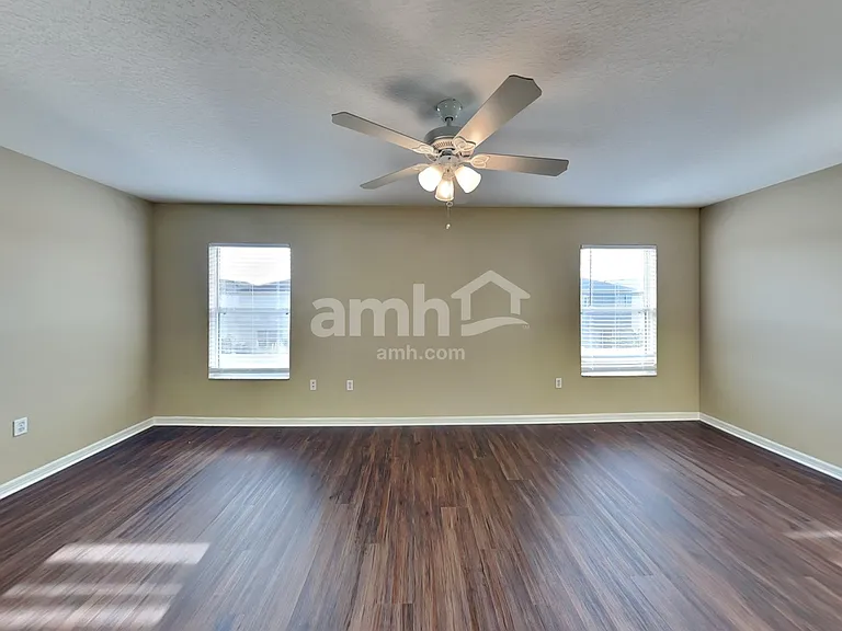 12110 Fern Haven Ave — Photo 9