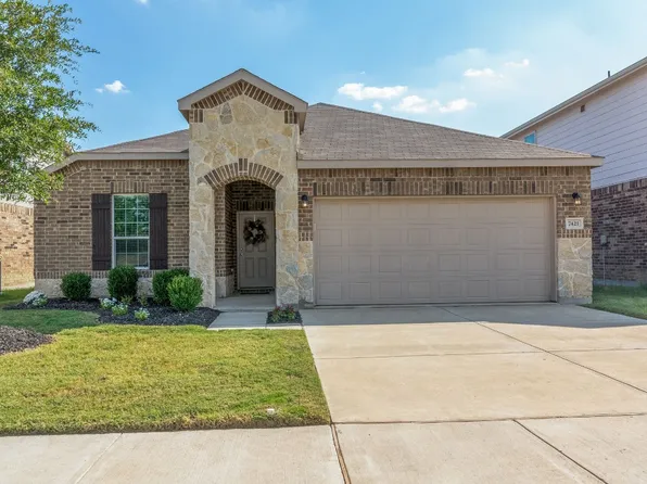 7421 Charbray Rd, Fort Worth, TX 76131