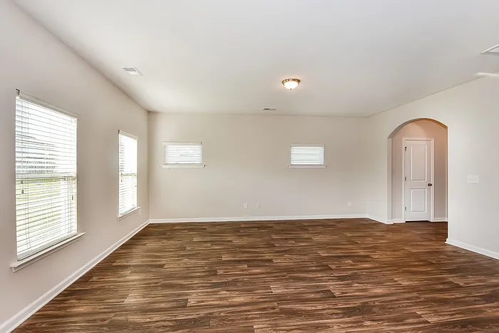 308 Beacons Field Rd — Photo 4