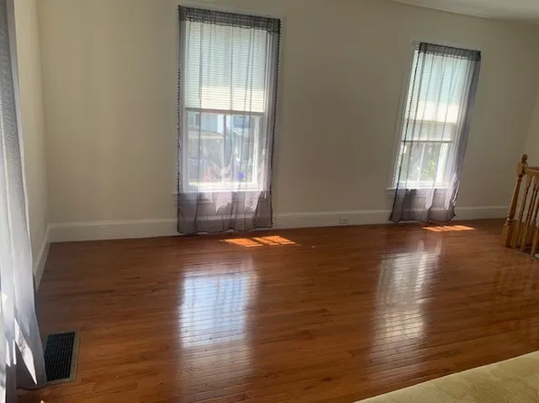 75 Centre St, Haddonfield, NJ 08033