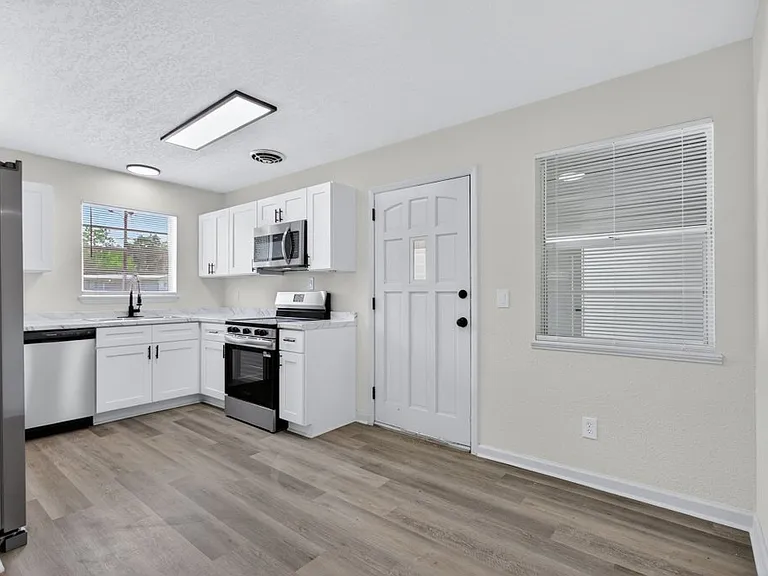 2149 Corot Dr — Photo 13