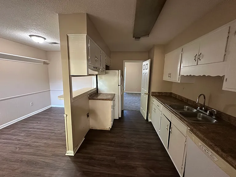 6491 Saginaw Rd — Photo 5