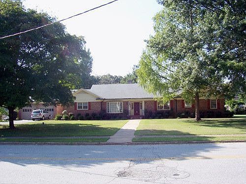 1st image of 204 Lipscomb St