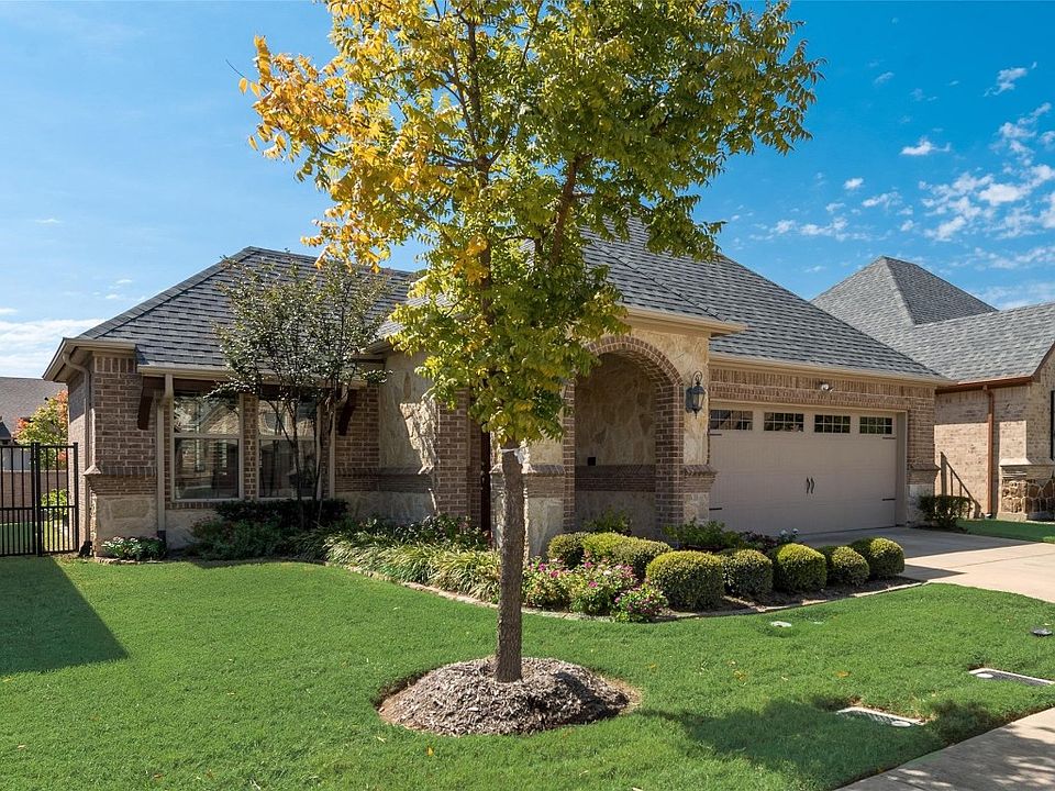 1st image of 736 Elysee Ln #104