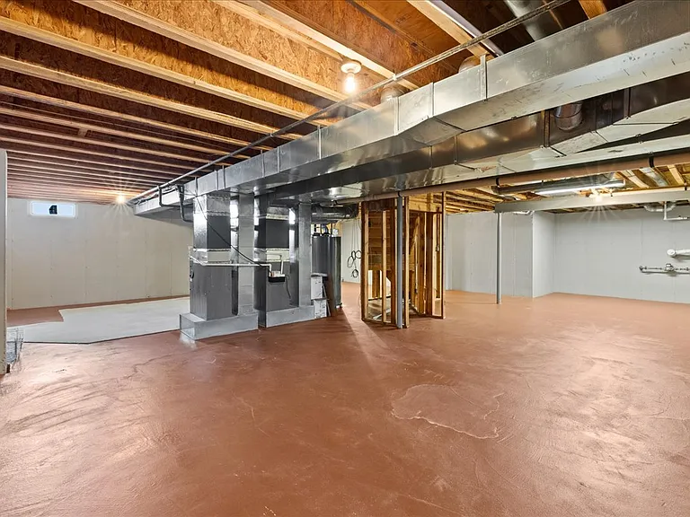 49 Equestrian Dr — Photo 36
