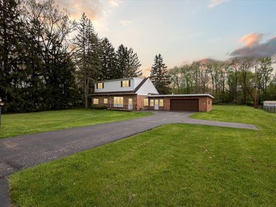 610 S Grey Rd, Auburn Hills, MI, 48326