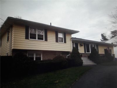 99 Birchwood Dr, Cranston, RI, 02920