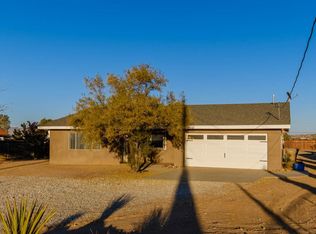 9933 Merino Rd, Apple Valley, CA 92308