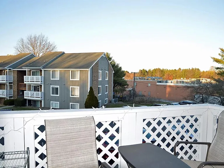 812 Cascade Ct — Photo 7