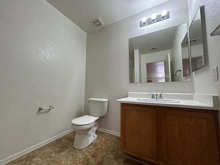 7399 W Solano Dr S — Photo 23