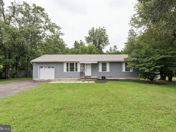 510 3rd St, Hainesport, NJ 08036