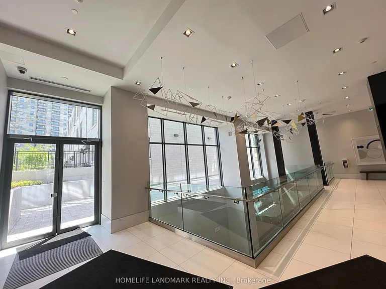 165 Pears Ave #Townhouse 7 — Photo 29