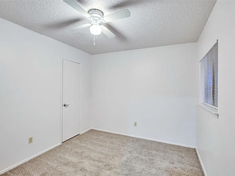 2807 Firecrest Dr — Photo 25