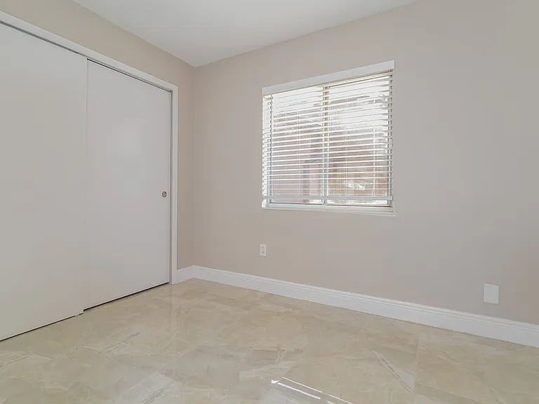 3051 Bloomsbury Dr — Photo 13