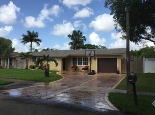 1751 NW 109th Ave, Pembroke Pines, FL 33026
