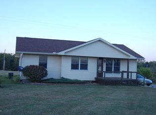 3104 Carlisle Hwy, Charlotte, MI 48813