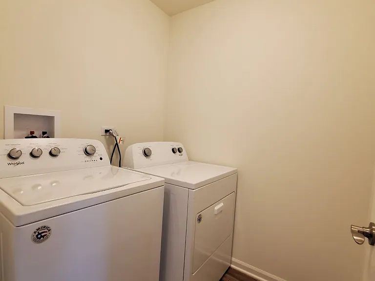 300 Timber Ridge Ct — Photo 17