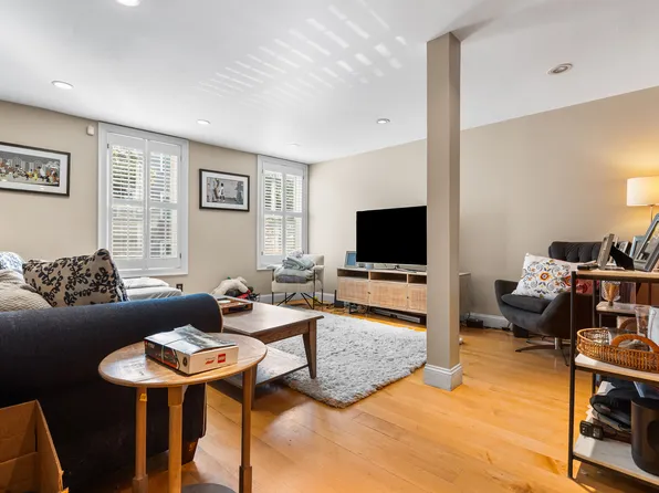 253 Bunker Hill St, Boston, MA 02129