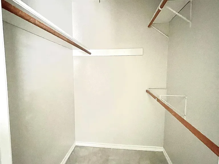 321 Petunia St — Photo 11