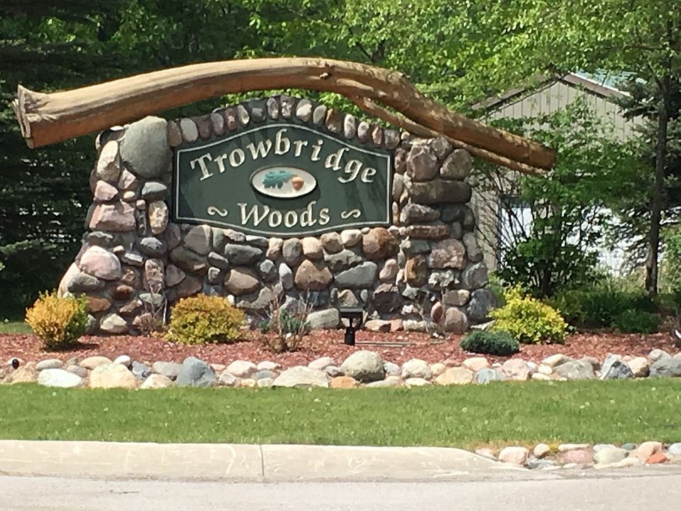 1st image of 1130 Tanglewood Dr
