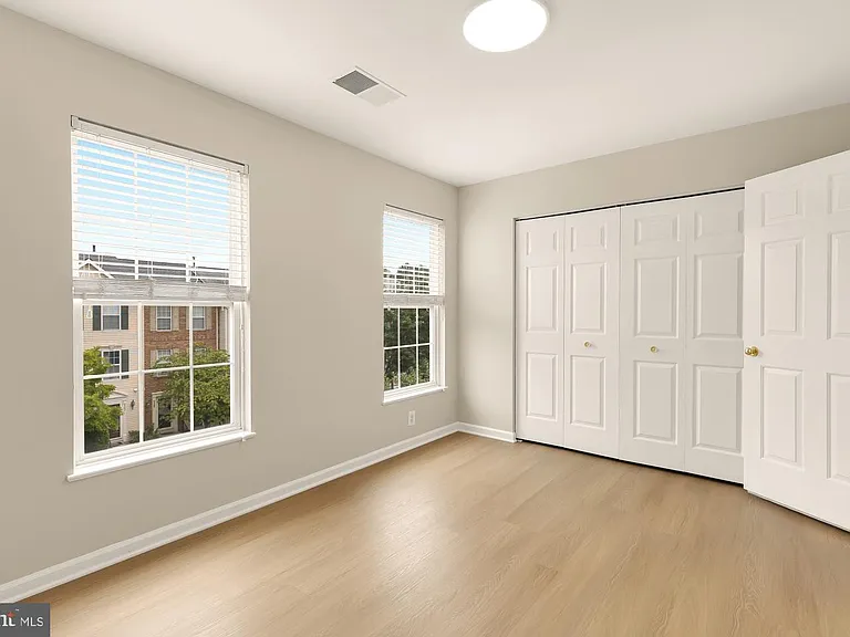 4284 Wheeled Caisson Sq — Photo 25