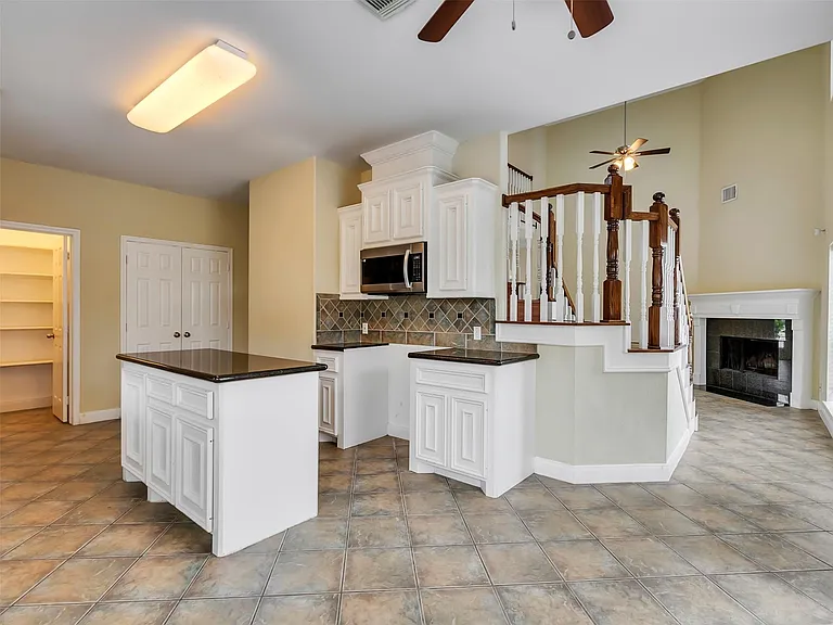 4409 Juan Carlos Ct — Photo 10