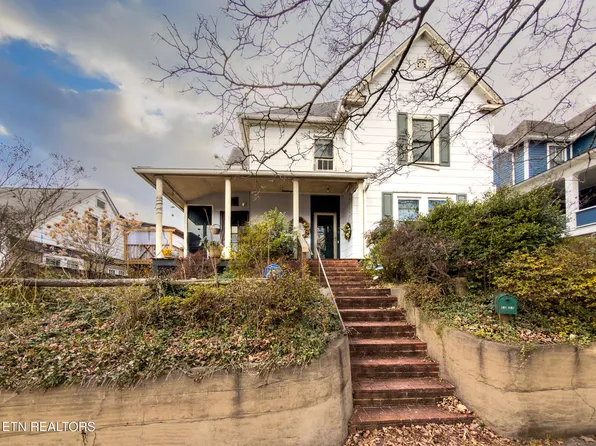 202 N B St, Lenoir City, TN 37771