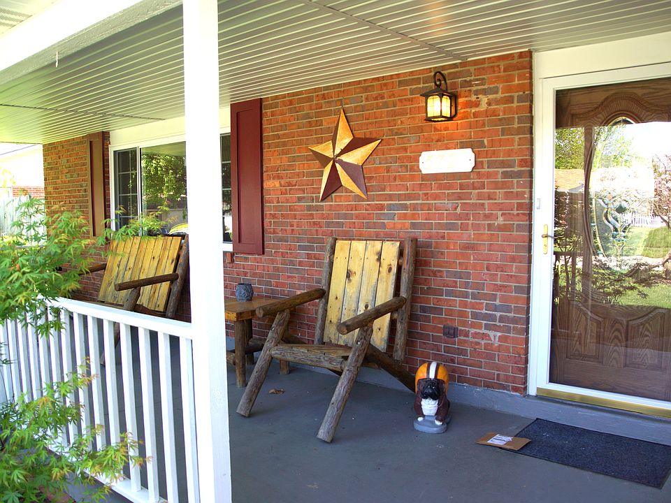 2nd image of 5720 Brookbank Dr