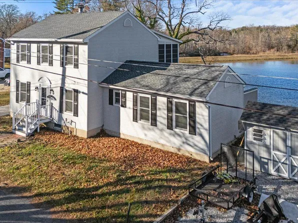 36 E Canal St, Alloway, NJ 08001
