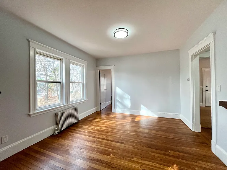 93 Pleasant St #2 — Photo 3