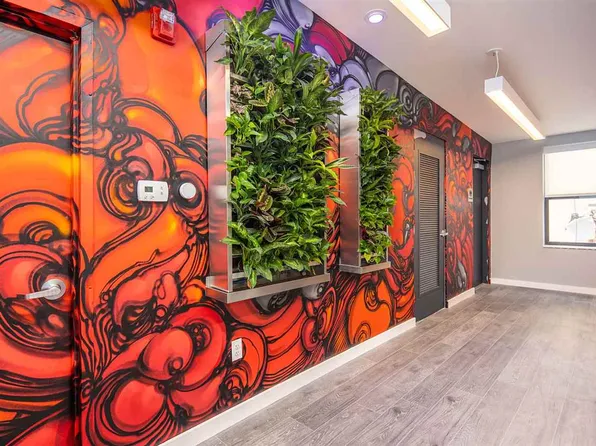 89 Hudson Street image 8 of 22