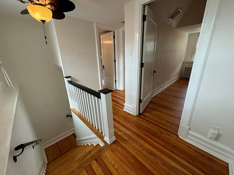 2201 W Gordon St — Photo 52