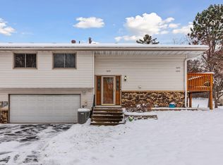 1645 Hickory Hill Dr, Saint Paul, MN 55122