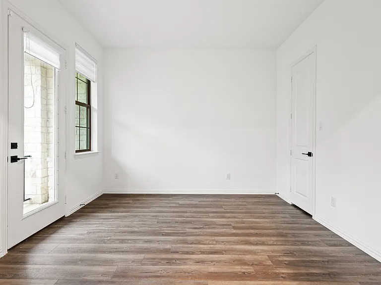 7521 Laburnam Rd — Photo 22