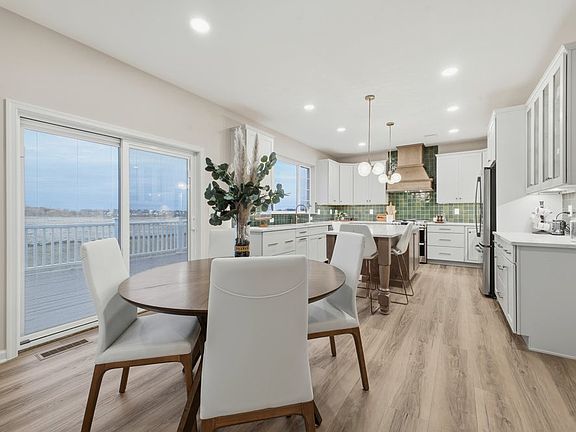 Breckenridge Grande Optional U-Shaped Kitchen