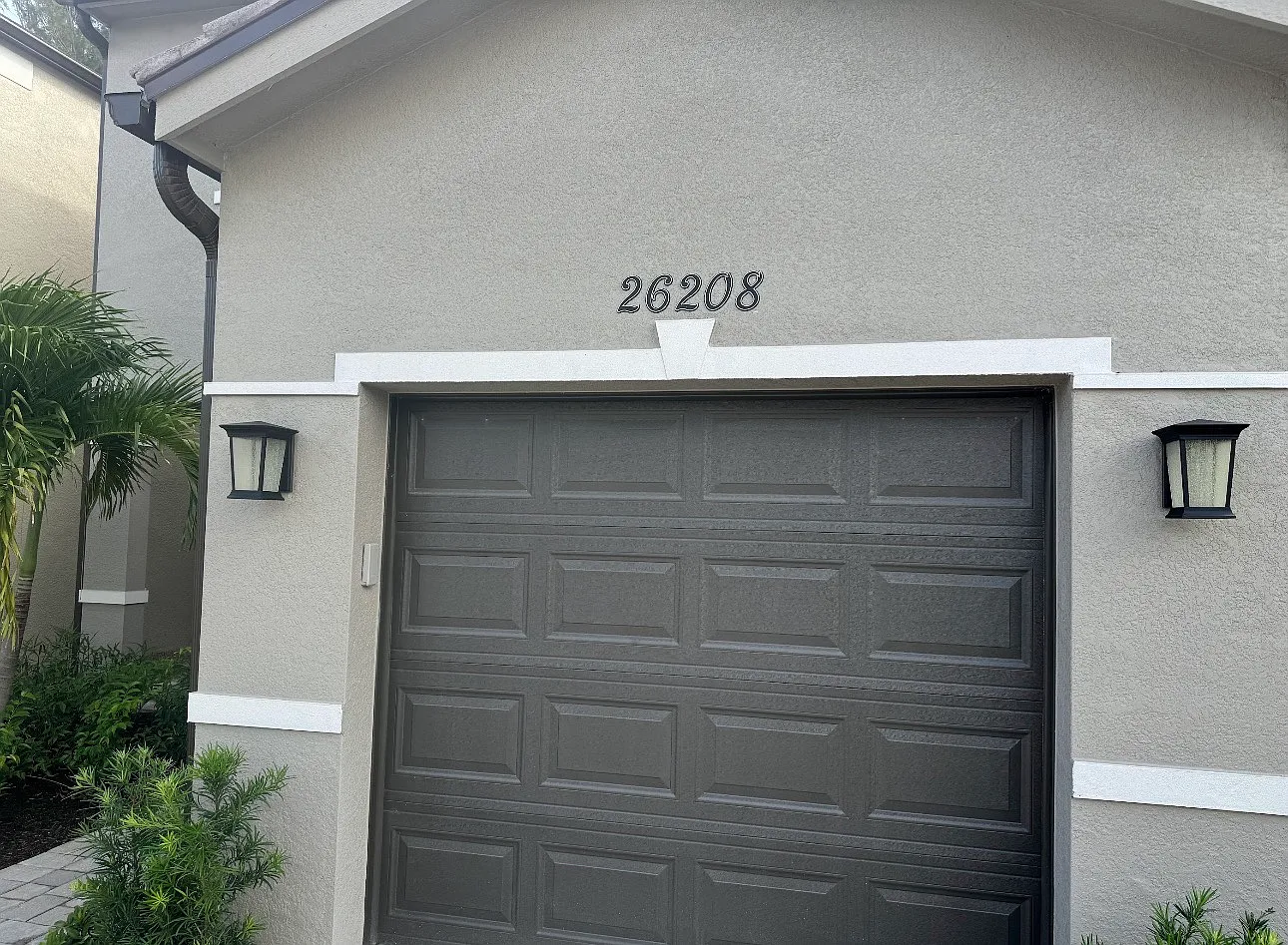 3 bed, 2.5 bath, 1940 sqft, $3,250 — Photo 2