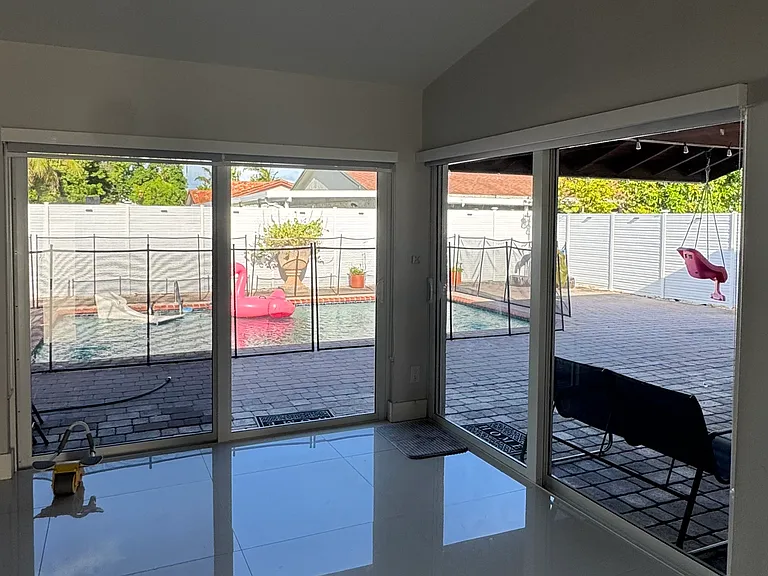 19361 SW 125th Ave — Photo 16