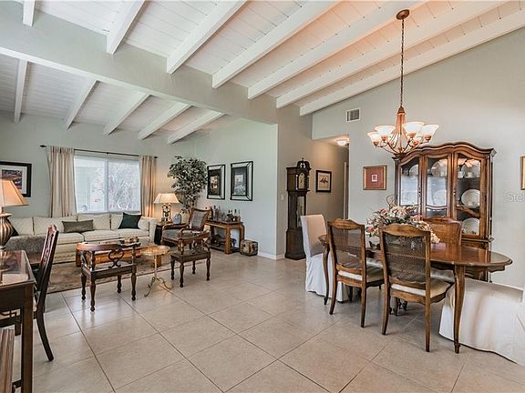 3rd image of 4117 Narvarez Way S