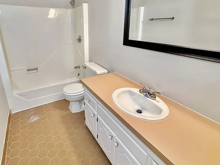 1849 Quail Ridge Rd #D — Photo 16