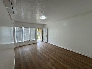 5th image of 323 1/4 S Avenue 20