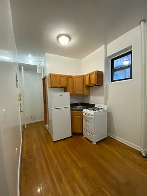 Rented by Peter R. Hungerford, LREB | media 22