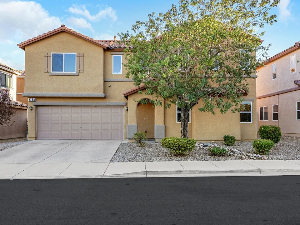 8753 W Agate Ave