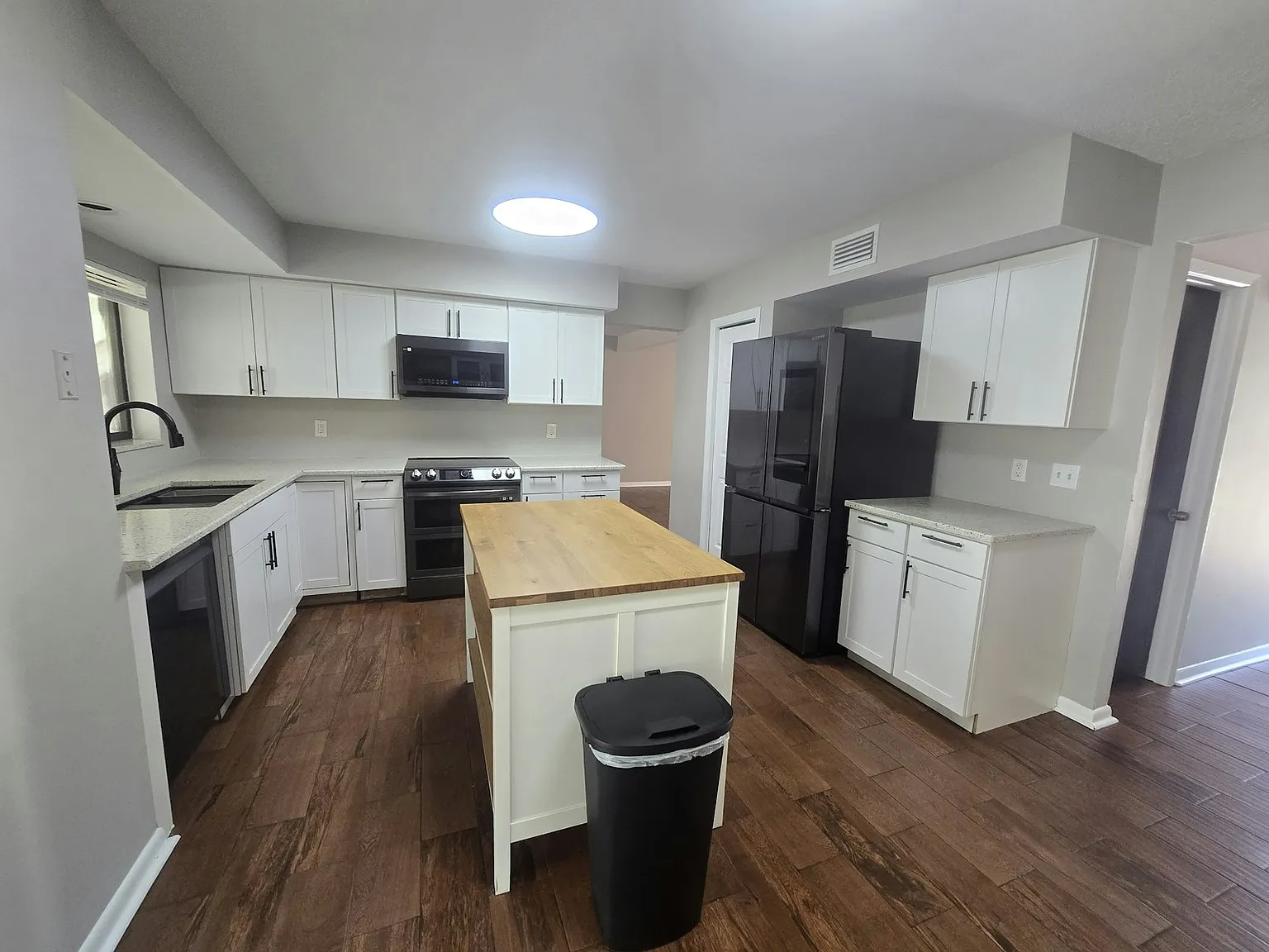 4901 Dewey Rose Court — Photo 2