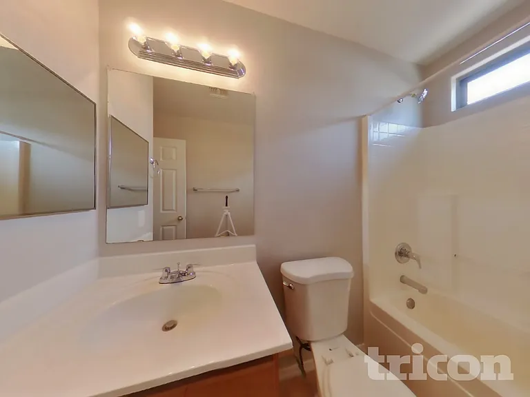 43714 W Cale Dr — Photo 16